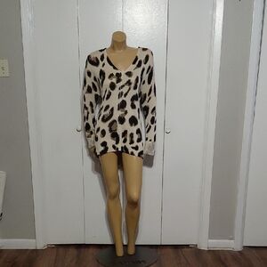 🧥⚜️By Together Animal Print Knit Top